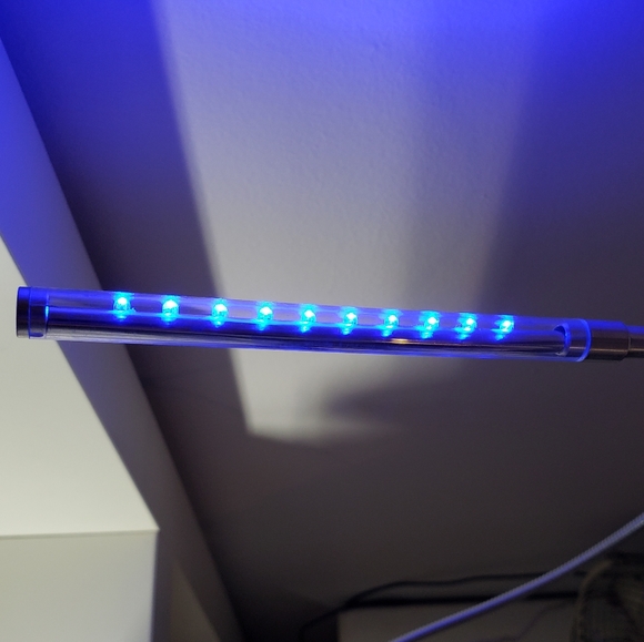 Logics Computer Neon Blue USB Cable Light - Picture 3 of 8